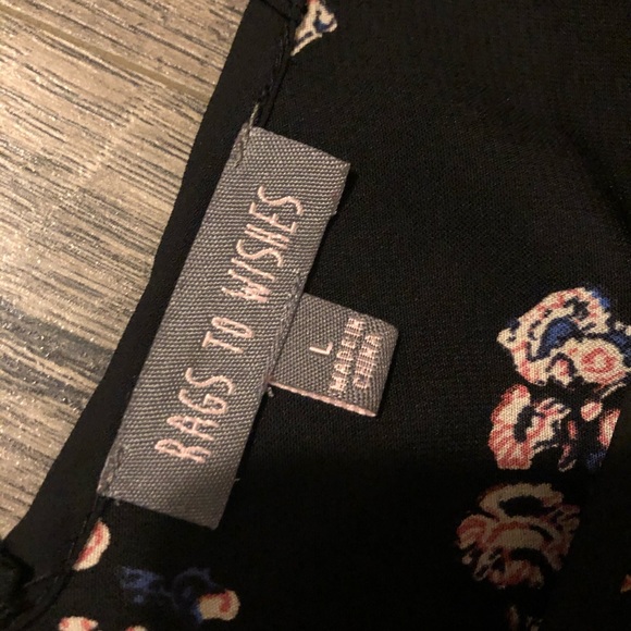 Rags To Riches Romper - Picture 15 of 16